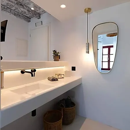The Townhouse Mykonos فندق