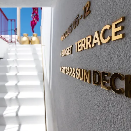 The Townhouse Mykonos فندق 5*