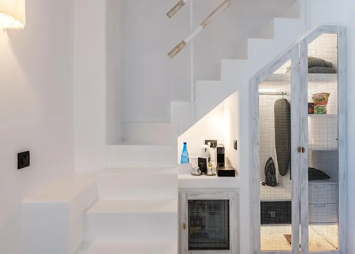 The Townhouse Mykonos فندق 5*